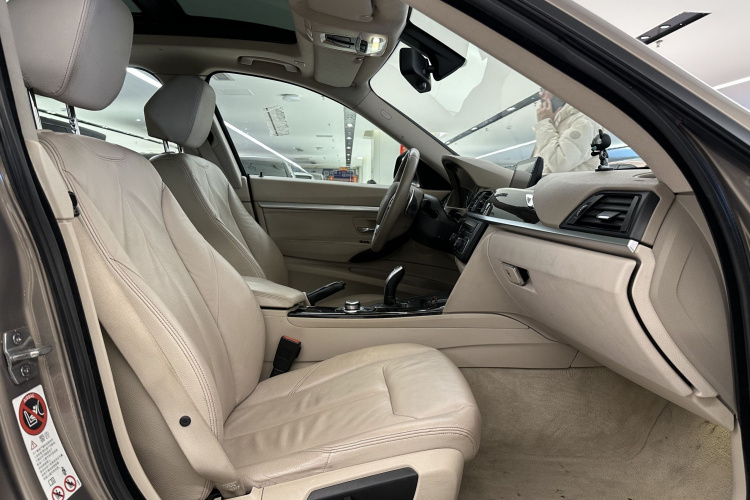 BMW 3 Series GT 2015 immagine di auto #13