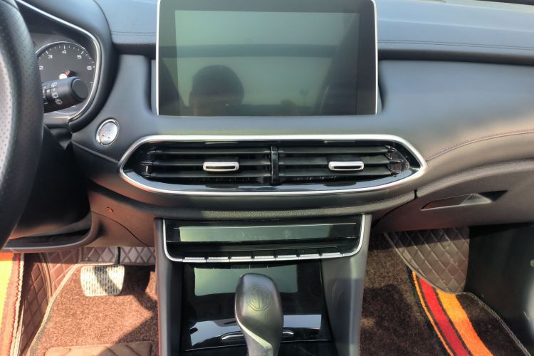 MG HS 2020 car image #13