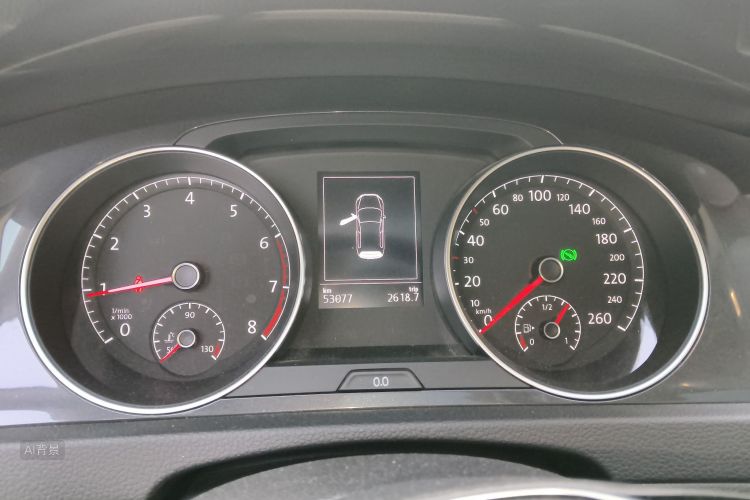 Volkswagen Golf 2019 car image #13