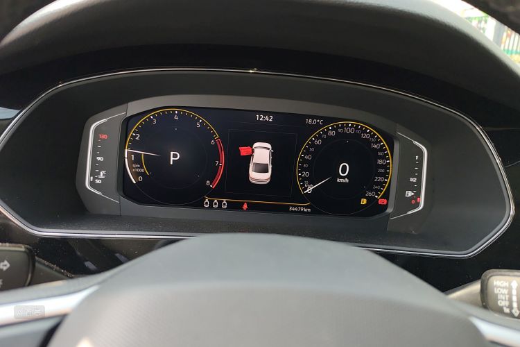 Volkswagen Passat 2022 immagine di auto #13