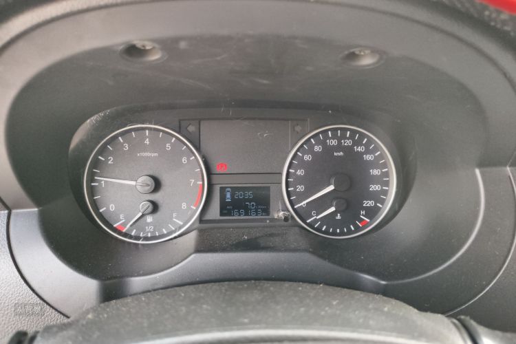 JAC 2020 #13 JAC 2020 immagine di auto #13