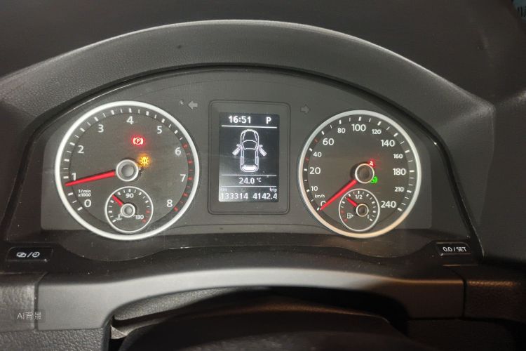 Volkswagen Tiguan 2016 car image #13