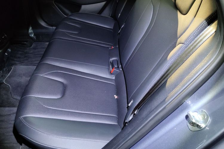 Hyundai Elantra 2024 car image #13