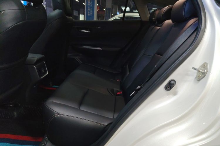 Toyota Harrier 2022 immagine di auto #13