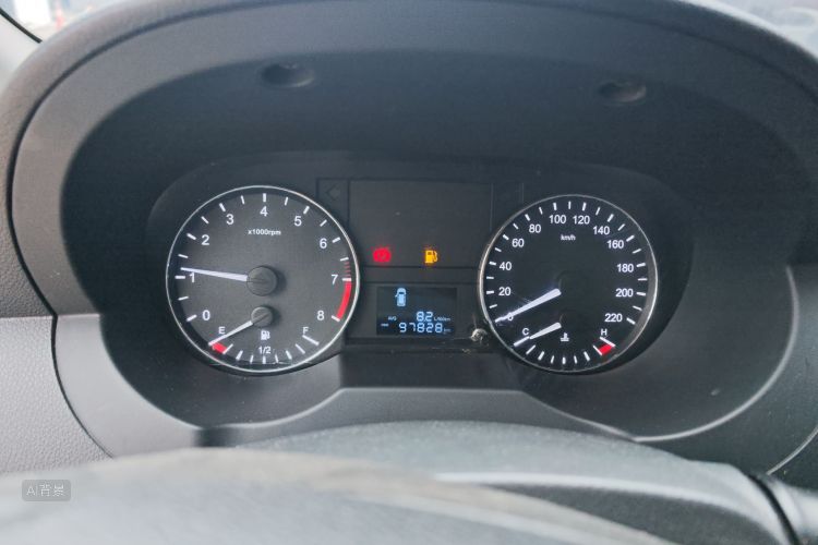 JAC 2015 #13 JAC 2015 car image #13