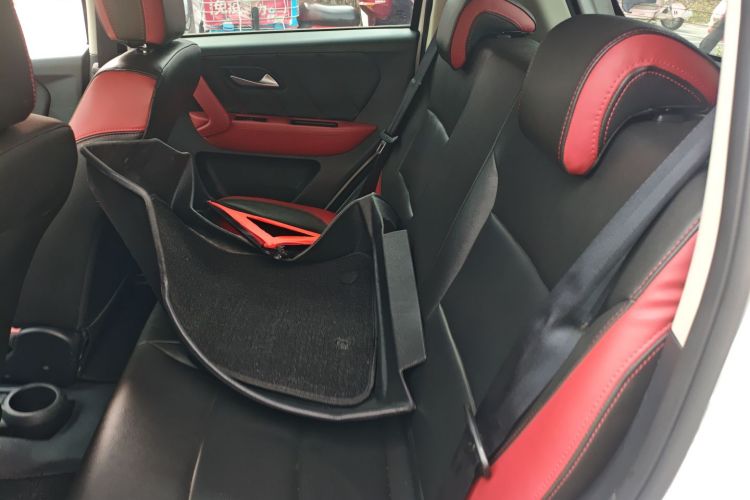 JAC 2018 #13 JAC 2018 car image #13