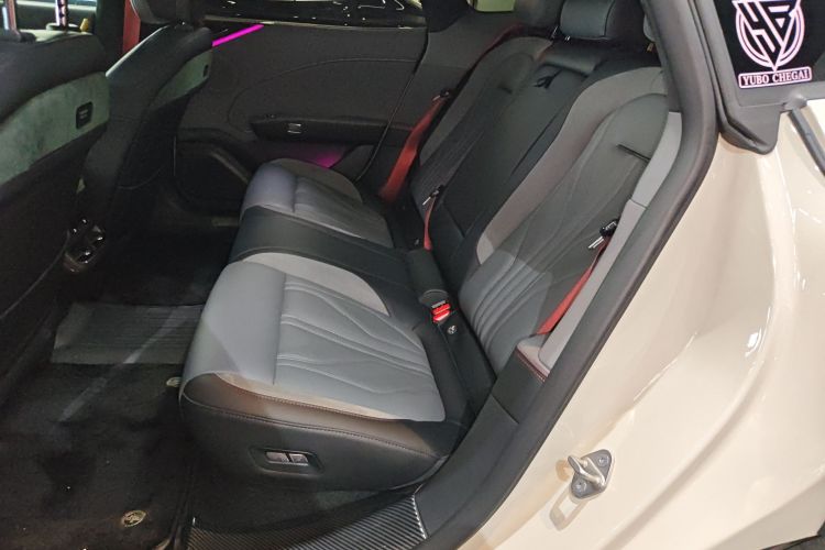 极氪 极氪007GT 2025 汽车图片 #13