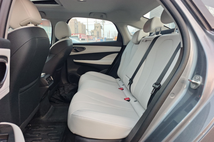 BYD Seal 05 DM-i 2025 #13 BYD Seal 05 DM-i 2025 immagine di auto #13