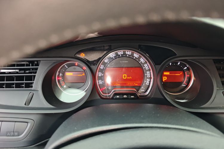 Citroen C5 2015 car image #13