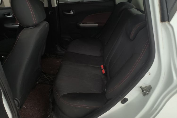 Changan BenBen 2015 изображение автомобиля #13