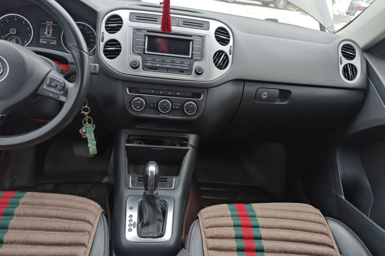 Volkswagen Tiguan 2016 car image #13