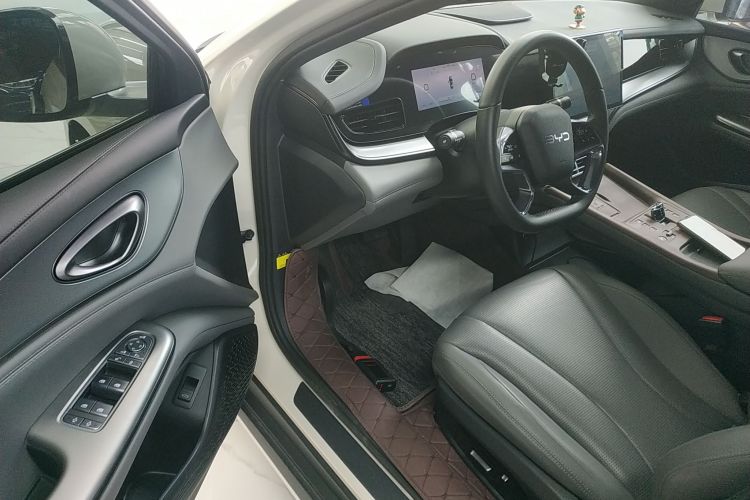 BYD Seal 07 DM-i 2024 صورة سيارة #13