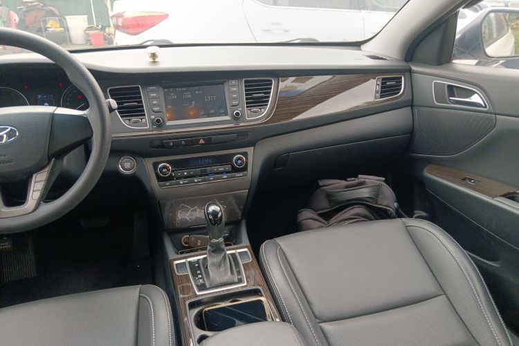 Hyundai Mistra 2016 #13 Hyundai Mistra 2016 car image #13