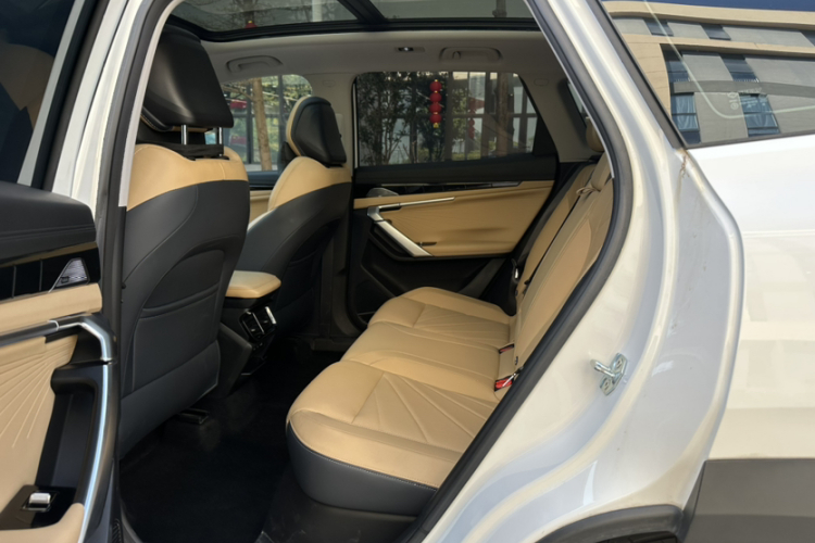 GEELY Boyue L 2023 #13 GEELY Boyue L 2023 car image #13