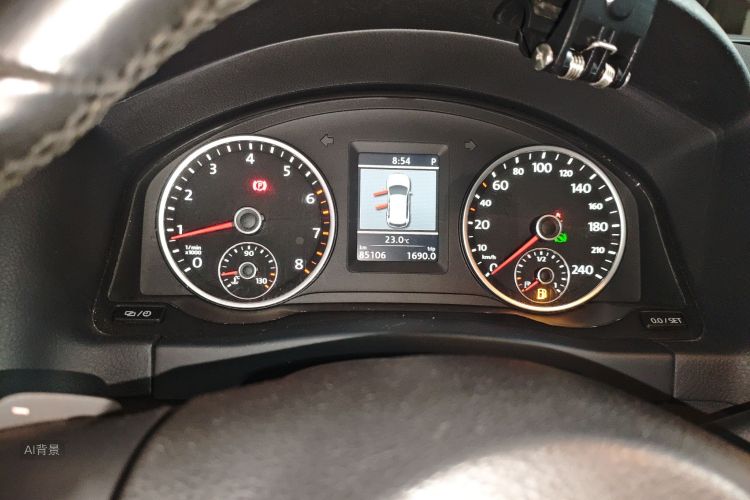 Volkswagen Tiguan 2014 #13 Volkswagen Tiguan 2014 car image #13