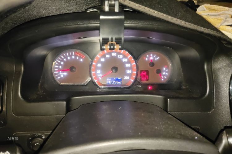 Forthing Lingzhi 2016 صورة سيارة #13