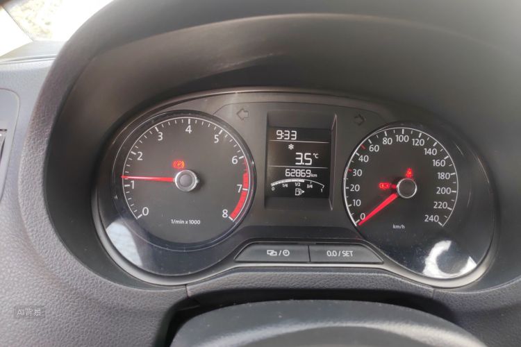 Polo 2015 #13 Polo 2015 car image #13