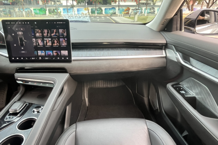 极氪 极氪001 2022 汽车图片 #13