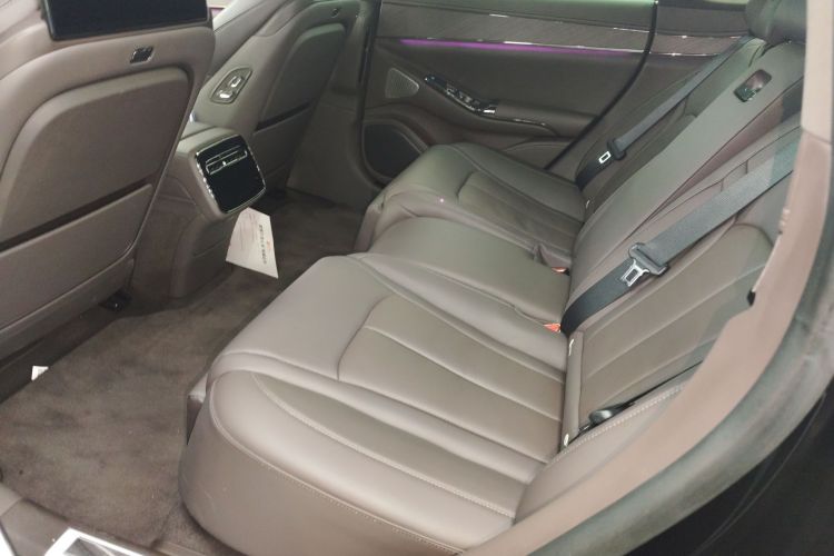 Denza Z9 2024 car image #13