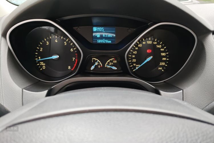 Ford Focus 2015 car image #13