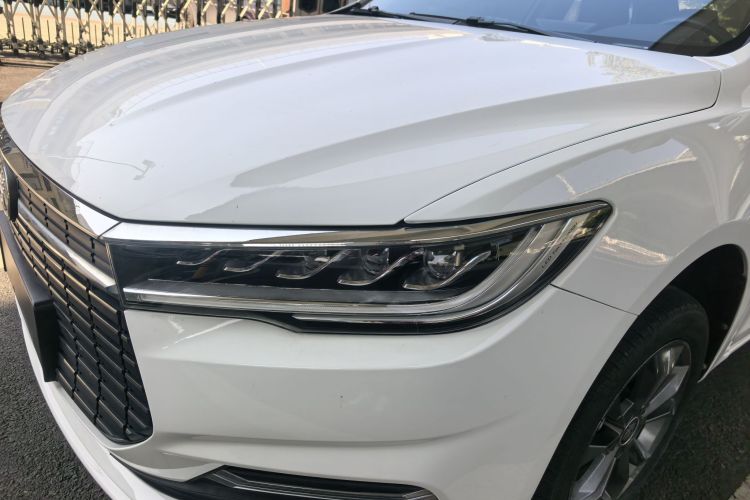 BYD Qin New Energy 2022 car image #13