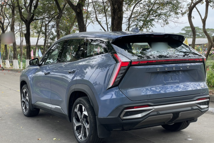 GEELY Boyue L 2024 car image #13
