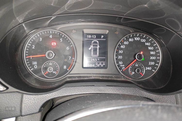 Volkswagen Sharan 2018 car image #13