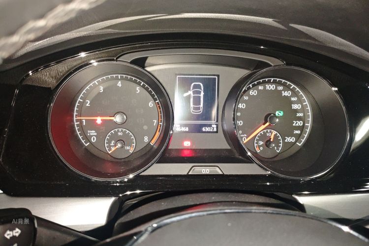 Volkswagen Lamando 2018 immagine di auto #13