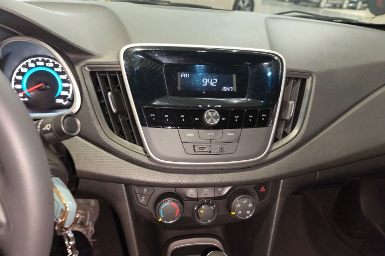 Chevrolet Cavalier 2019 صورة سيارة #13