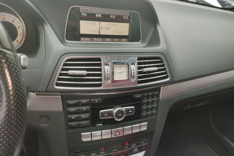 Mercedes-Benz E Class (Imported) 2014 immagine di auto #13