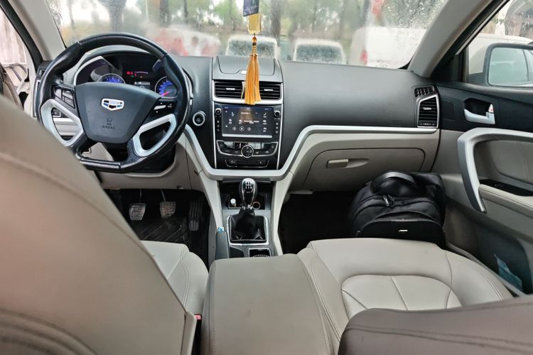 GEELY Emgrand 2016 car image #13