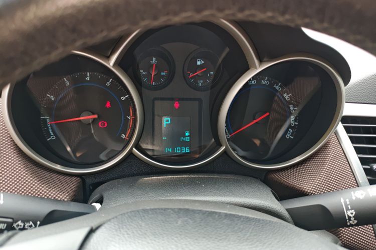 Chevrolet Cruze 2014 изображение автомобиля #13