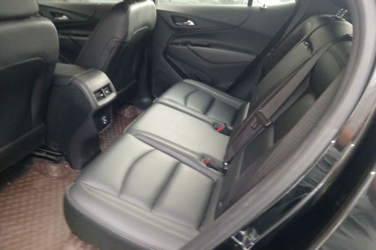 Chevrolet Equinox 2022 car image #13