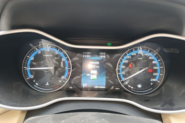 GEELY Emgrand 2019 #13 GEELY Emgrand 2019 car image #13