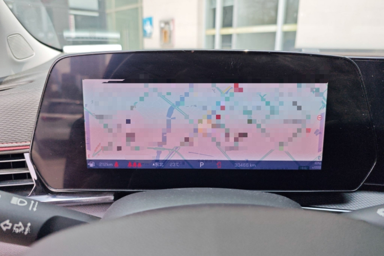 Chevrolet Tracker 2023 imagem de carro #13