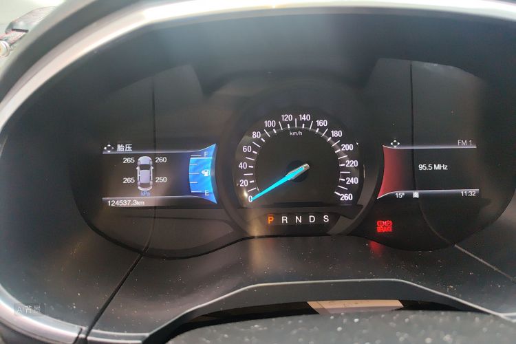 Ford Edge 2016 immagine di auto #13