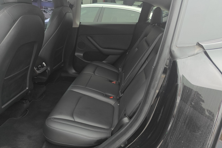 特斯拉 Model Y 2021 汽车图片 #13