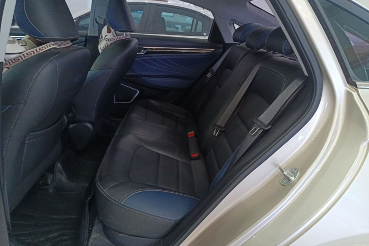 GEELY Emgrand GL 2021 car image #13