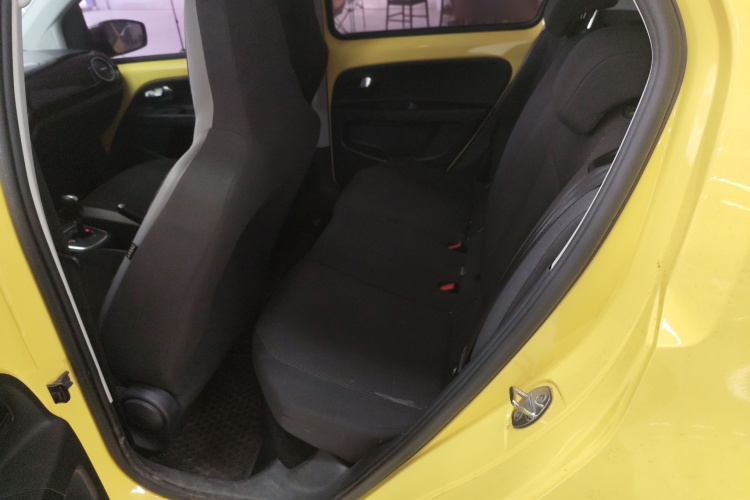 Volkswagen up! 2016 car image #13