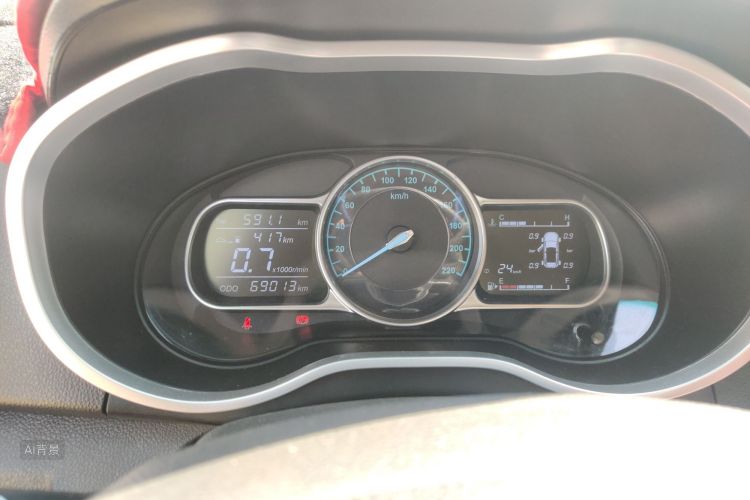 SWM X3 2020 image de voiture #13