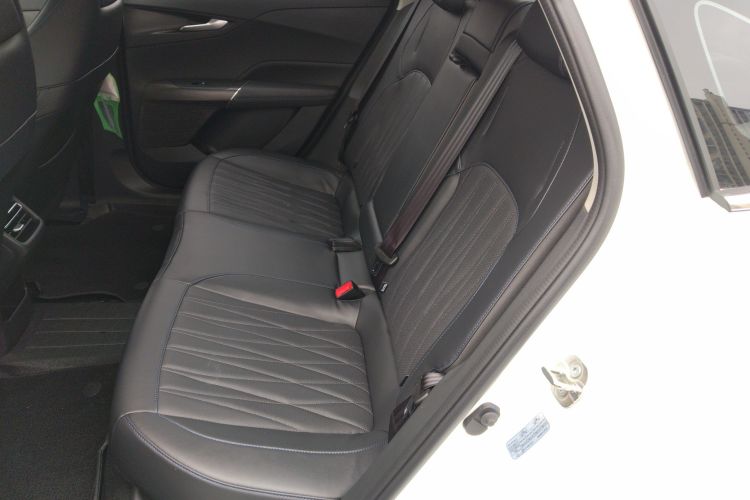 Changan EadoPHEV 2025 imagem de carro #13