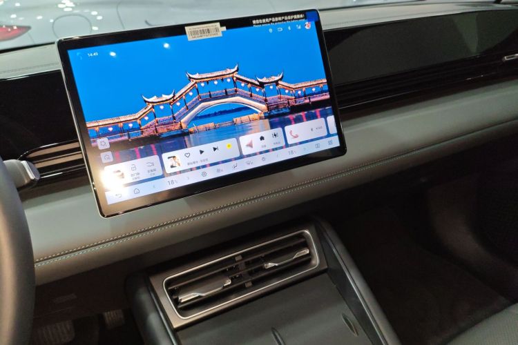 BYD Qin L 2025 car image #13
