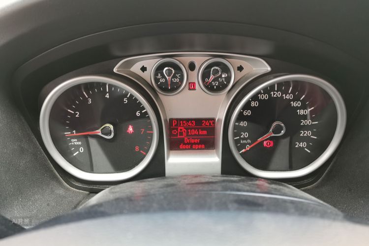 Ford Focus 2014 car image #13