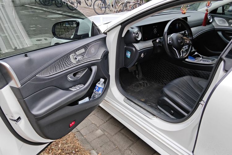 Mercedes-Benz CLS Class 2021 car image #13