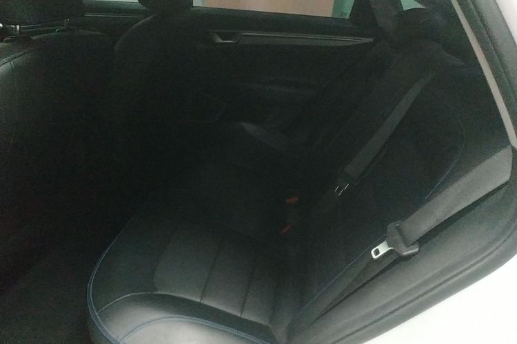 睿蓝汽车 枫叶60s 2025 汽车图片 #13