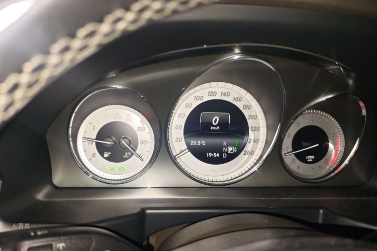 Mercedes-Benz GLK Class 2015 car image #13