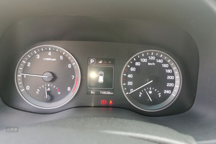 Hyundai Tucson 2016 immagine di auto #13