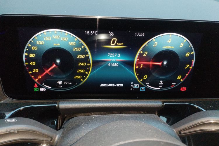 Mercedes-Benz GLA AMG 2022 car image #13