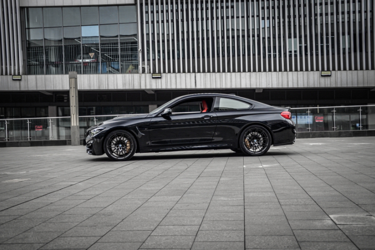 BMW M4 2019 image de voiture #13