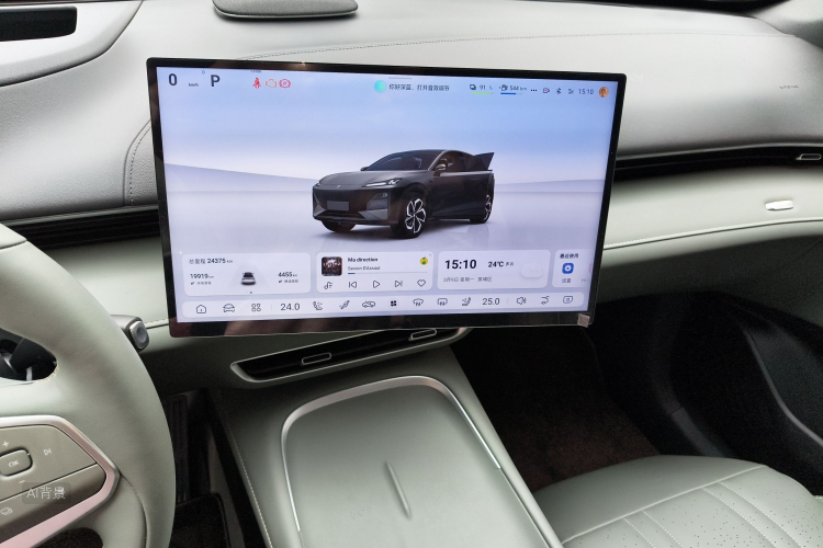 Deepal S07 2024 immagine di auto #13